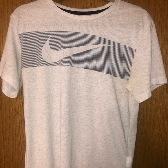 Dri-fit Nike T-shirt - Picture 1 of 4